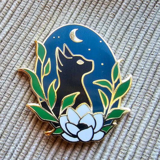 Stargazer Cat Needle Minder – Magnetic Enamel Stitching Accessory