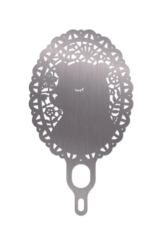 Needle Threader - Bear (Tapestry)